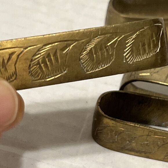 Sarna Brass India Etched Napkin Holders 12 Flat Rings 2.25 inches Hand Made Gold - Picture 9 of 10